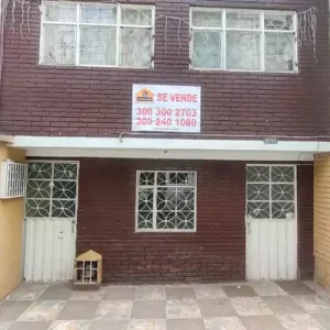 CASA EN ALMENAR